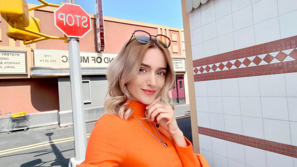نمونه تصویر سلفی گوشی موبایل OPPO Realme X50 Pro 5G